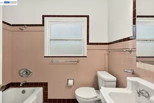 250 Broadmoor Blvd, San Leandro, CA 94577 - Photo 27