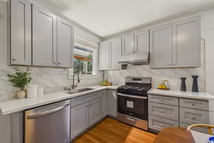 2070 Rosedale Ave, Oakland, CA 94601 - Photo 25