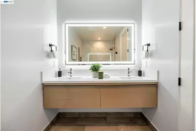 5883 Margarido Dr, Oakland, CA 94618 - Photo 47