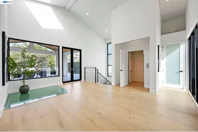 5883 Margarido Dr, Oakland, CA 94618 - Photo 5