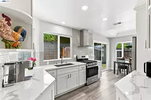 38109 Iris Ct, Newark, CA 94560 - Photo 13