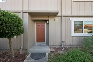 728 St Michael Cir, Pleasanton, CA 94566 - Photo 3