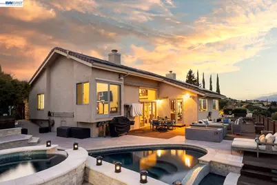 8115 Brittany Dr, Dublin, CA 94568 - Photo 25