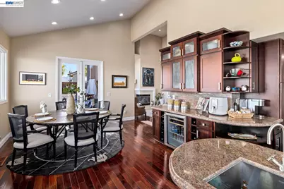 8115 Brittany Dr, Dublin, CA 94568 - Photo 15