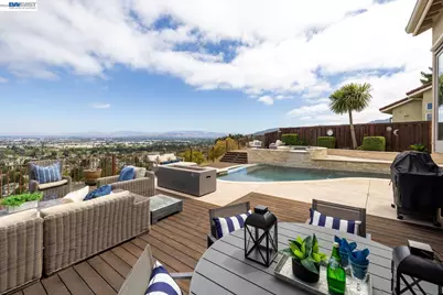 8115 Brittany Dr, Dublin, CA 94568 - Photo 29