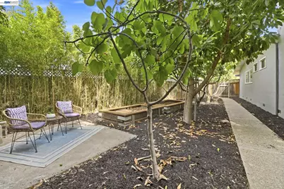 554 Beechmont Lane, Hayward, CA 94544 - Photo 47