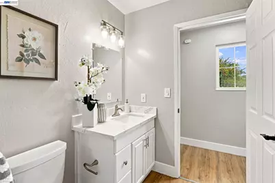 554 Beechmont Lane, Hayward, CA 94544 - Photo 33