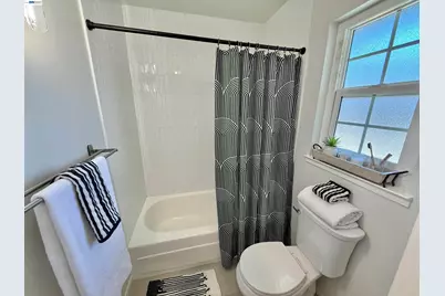 950 Fulton Ave, San Leandro, CA 94577 - Photo 59