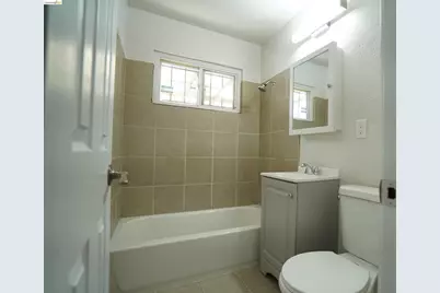 935 106th Ave, Oakland, CA 94603 - Photo 11