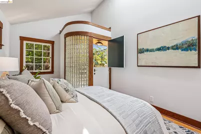 2435 Valley Street, Berkeley, CA 94702 - Photo 47