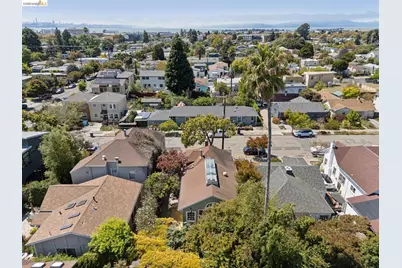 2435 Valley Street, Berkeley, CA 94702 - Photo 81
