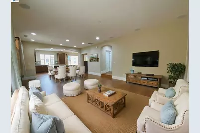 69 Pimentel Cir, Milpitas, CA 95035 - Photo 1