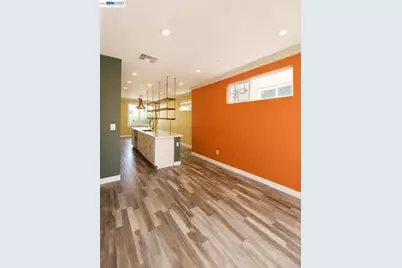 977 24th St, Oakland, CA 94607 - Photo 5