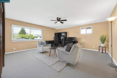8569 Wicklow Ln, Dublin, CA 94568 - Photo 35