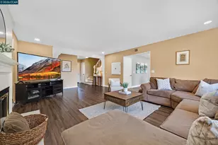 8569 Wicklow Ln, Dublin, CA 94568 - Photo 9