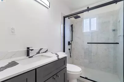 1006 72nd Ave, Oakland, CA 94621 - Photo 17