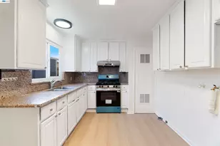 1006 72nd Ave, Oakland, CA 94621 - Photo 11