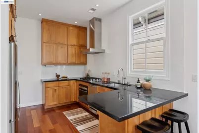 800 Delaware Street #1020, Berkeley, CA 94710 - Photo 15