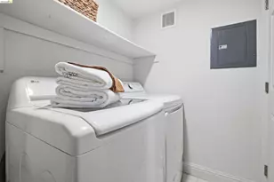 535 Pierce St, Albany, CA 94706 - Photo 15