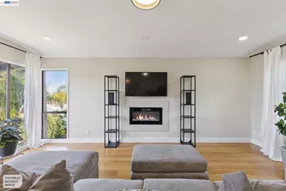 8233 Golf Links Rd, Oakland, CA 94605 - Photo 15