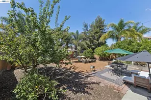 8233 Golf Links Rd, Oakland, CA 94605 - Photo 55