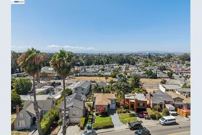 8233 Golf Links Rd, Oakland, CA 94605 - Photo 61