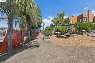 8233 Golf Links Rd, Oakland, CA 94605 - Photo 49