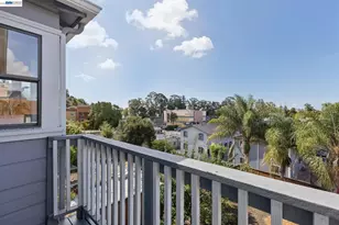 8233 Golf Links Rd, Oakland, CA 94605 - Photo 23