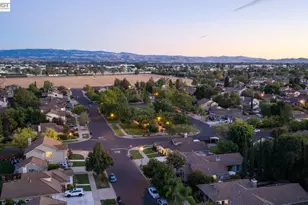 1395 Meadow Ct, Livermore, CA 94551 - Photo 53