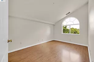 2825 Hillcrest Ave, Hayward, CA 94542 - Photo 29