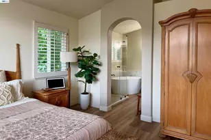 8051 Canyon Creek Cir, Pleasanton, CA 94588 - Photo 15
