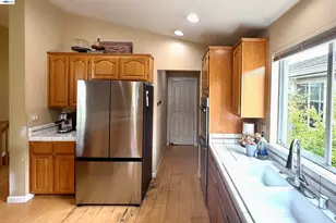 8051 Canyon Creek Cir, Pleasanton, CA 94588 - Photo 11