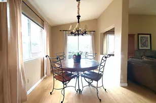 8051 Canyon Creek Cir, Pleasanton, CA 94588 - Photo 7