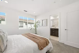 37660 Cape Cod Rd, Newark, CA 94560 - Photo 13