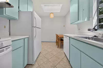 1058 Kains Ave, Albany, CA 94706 - Photo 23