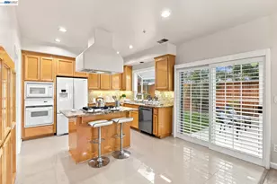 30898 Cambridge Way, Union City, CA 94587 - Photo 13