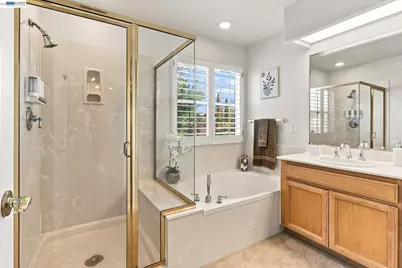 30898 Cambridge Way, Union City, CA 94587 - Photo 33