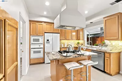 30898 Cambridge Way, Union City, CA 94587 - Photo 11