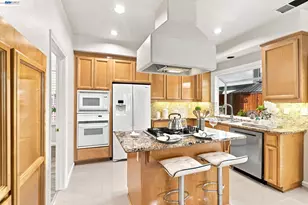 30898 Cambridge Way, Union City, CA 94587 - Photo 11