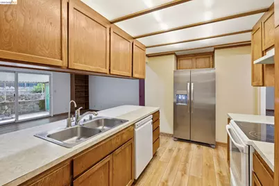1112 Kelvin Rd, El Sobrante, CA 94803 - Photo 13