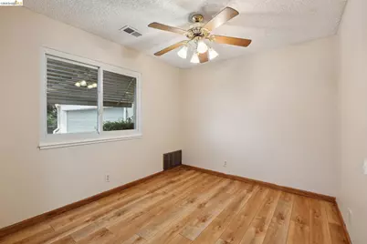 1112 Kelvin Rd, El Sobrante, CA 94803 - Photo 9