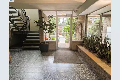 3877 Howe St #107, Oakland, CA 94611 - Photo 3