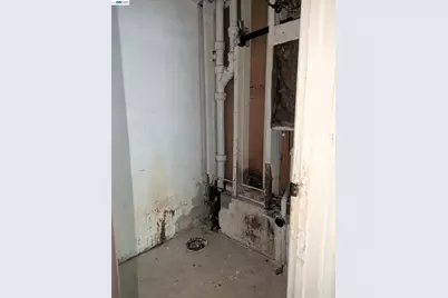 3877 Howe St #107, Oakland, CA 94611 - Photo 13