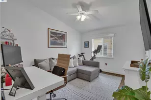 60 Palm Dr, Union City, CA 94587 - Photo 21
