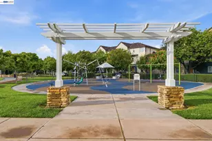 1012 Martin Luther King Dr, Hayward, CA 94541 - Photo 35