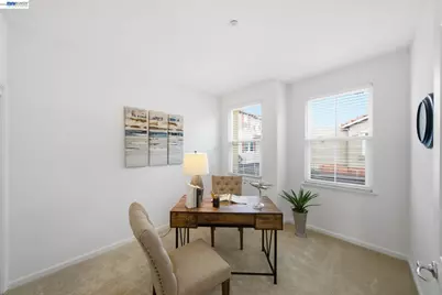 1012 Martin Luther King Dr, Hayward, CA 94541 - Photo 19