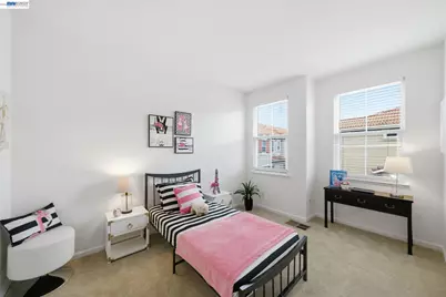 1012 Martin Luther King Dr, Hayward, CA 94541 - Photo 21