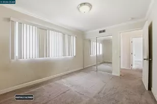 8910 Burr St, Oakland, CA 94605 - Photo 43
