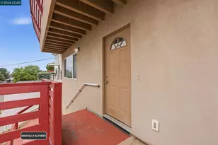 8910 Burr St, Oakland, CA 94605 - Photo 7