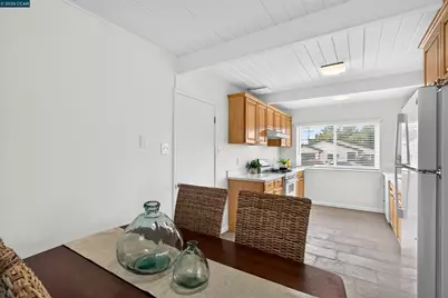 2926 Alta Mira Dr, Richmond, CA 94806 - Photo 17